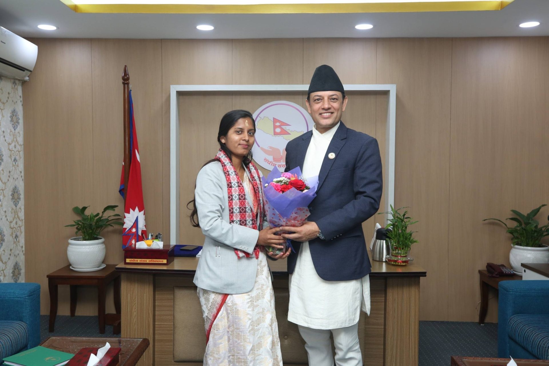 उपसभामुख ठाकुरद्वारा पदभार ग्रहण