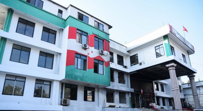 कांग्रेस नवनिर्वाचित केन्द्रीय कार्यसमितिको शपथ बिहीबार